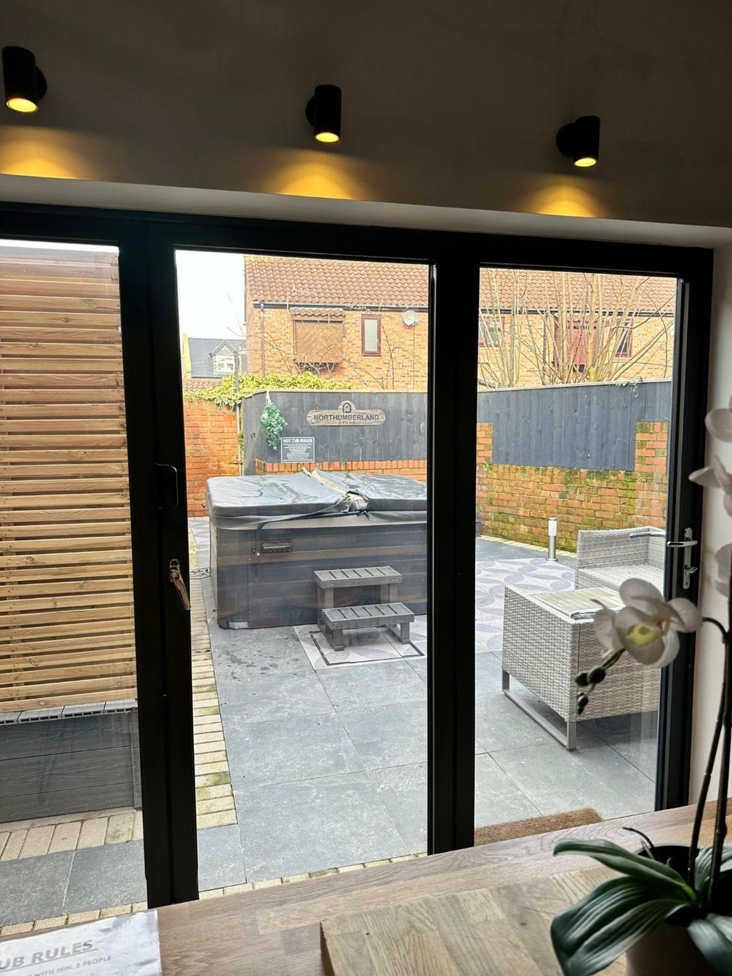 Town Center Cottage With Hot Tub Morpeth Exterior foto